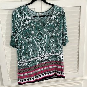 Cato’s soft comfortable top. Beautiful. Slightly longer in back Sz M